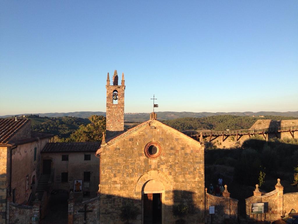 B&B In Piazza Monteriggioni Extérieur photo