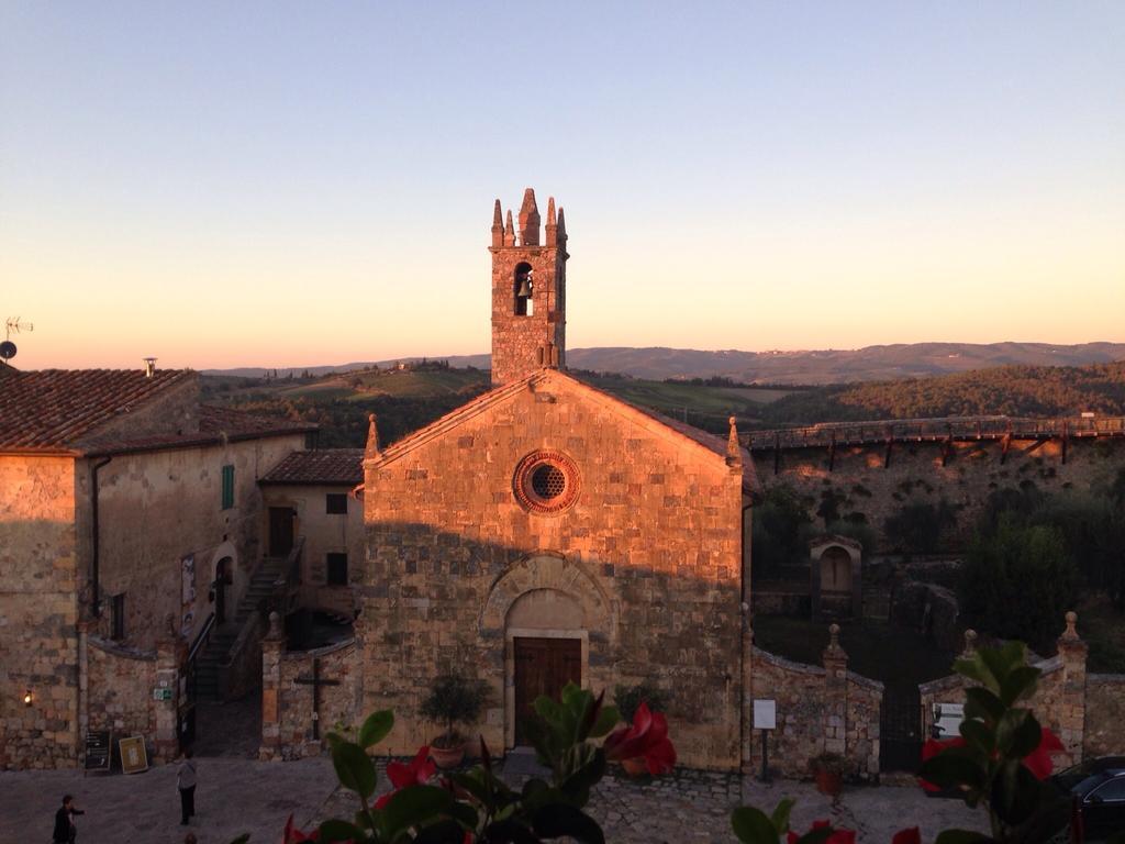 B&B In Piazza Monteriggioni Extérieur photo